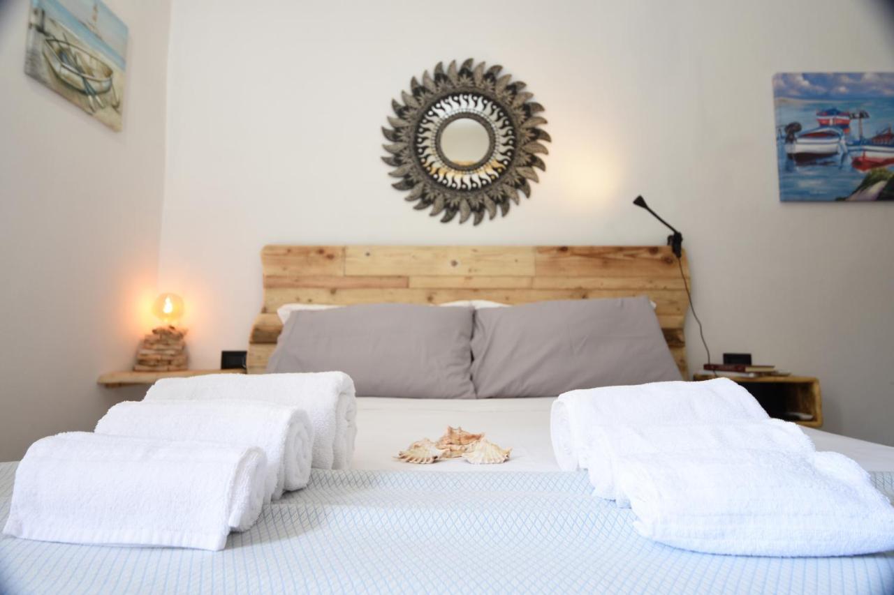 La Casa Di Dario Hotell La Maddalena  Eksteriør bilde