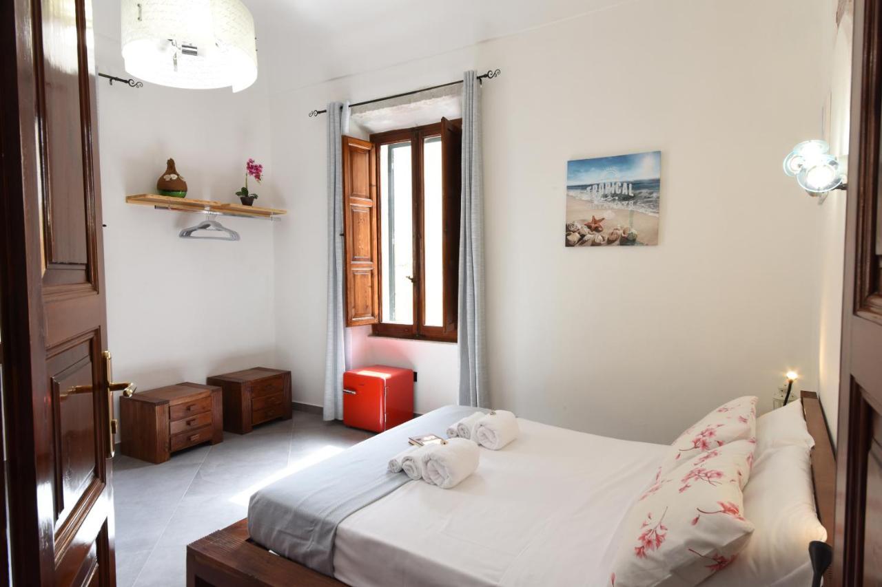 La Casa Di Dario Hotell La Maddalena  Eksteriør bilde