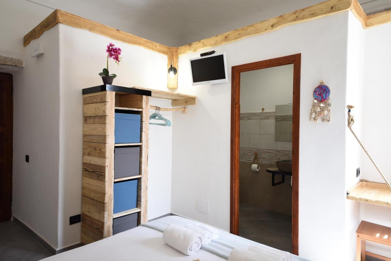 La Casa Di Dario Hotell La Maddalena  Eksteriør bilde