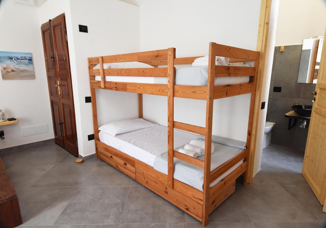 La Casa Di Dario Hotell La Maddalena  Eksteriør bilde