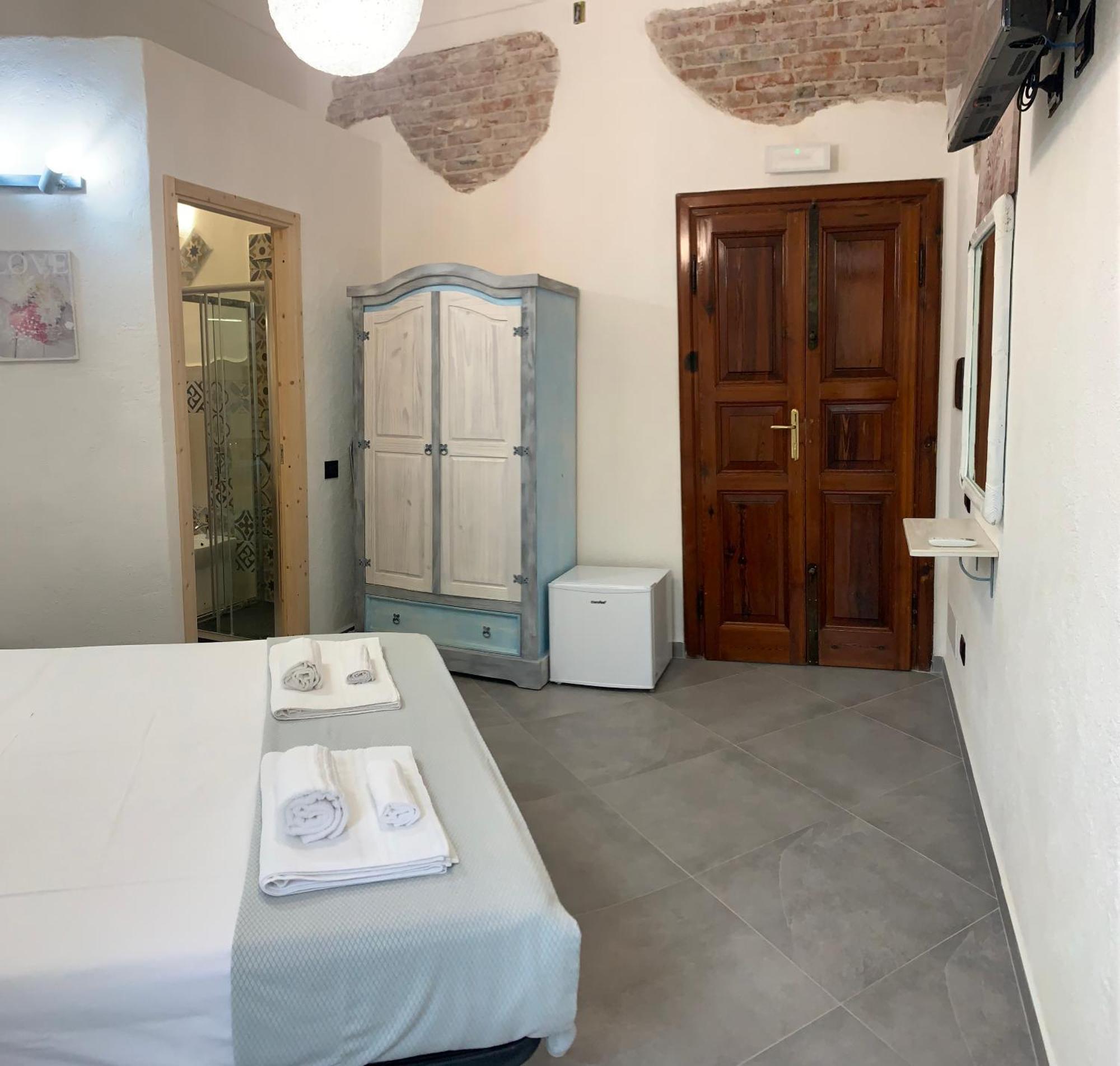 La Casa Di Dario Hotell La Maddalena  Eksteriør bilde